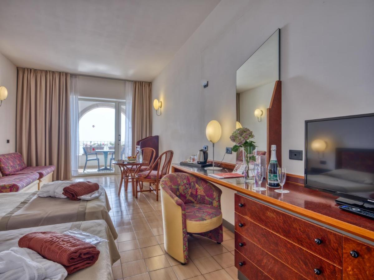 Hotel Olimpo Le Terrazze Letojanni Εξωτερικό φωτογραφία