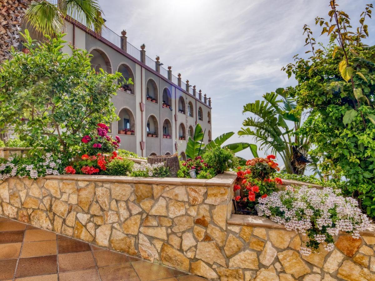 Hotel Olimpo Le Terrazze Letojanni Εξωτερικό φωτογραφία