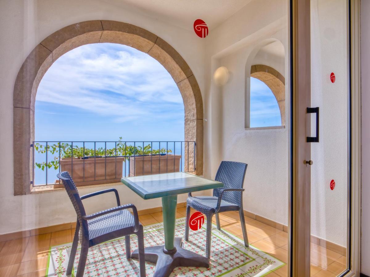 Hotel Olimpo Le Terrazze Letojanni Εξωτερικό φωτογραφία
