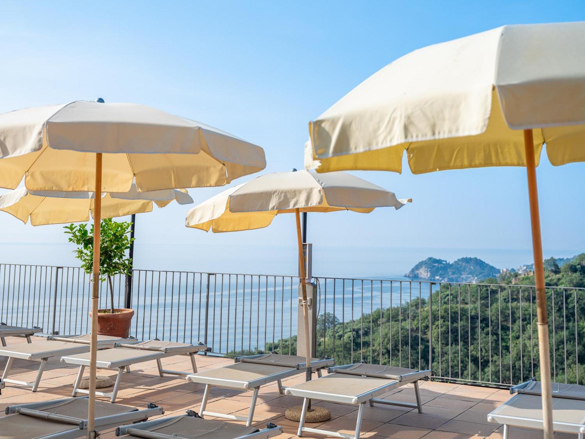 Hotel Olimpo Le Terrazze Letojanni Εξωτερικό φωτογραφία