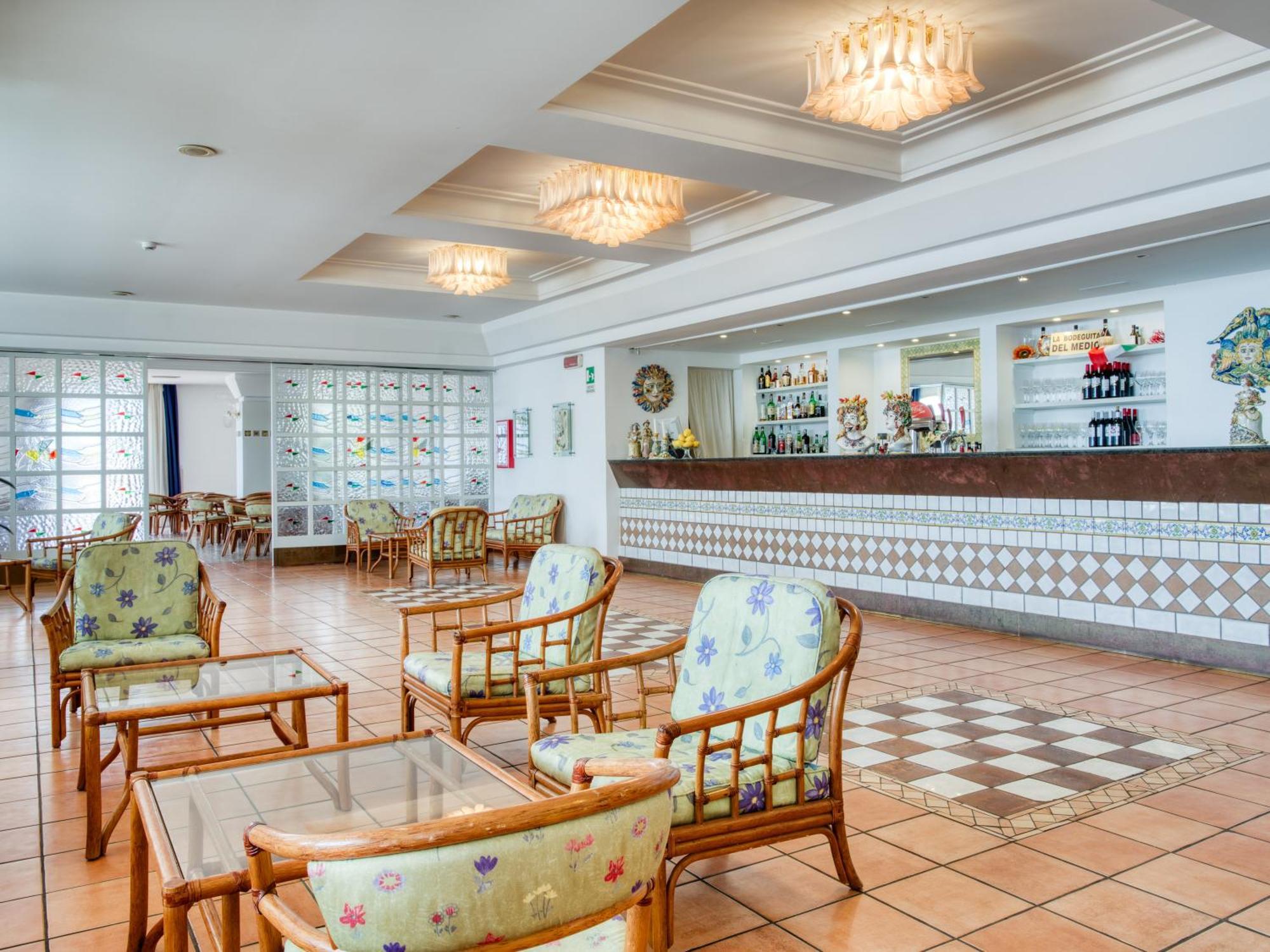 Hotel Olimpo Le Terrazze Letojanni Εξωτερικό φωτογραφία