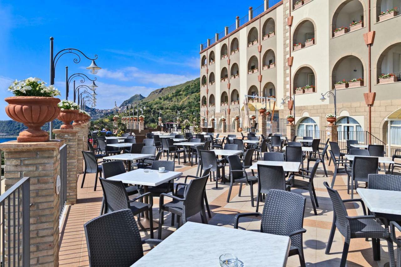 Hotel Olimpo Le Terrazze Letojanni Εξωτερικό φωτογραφία