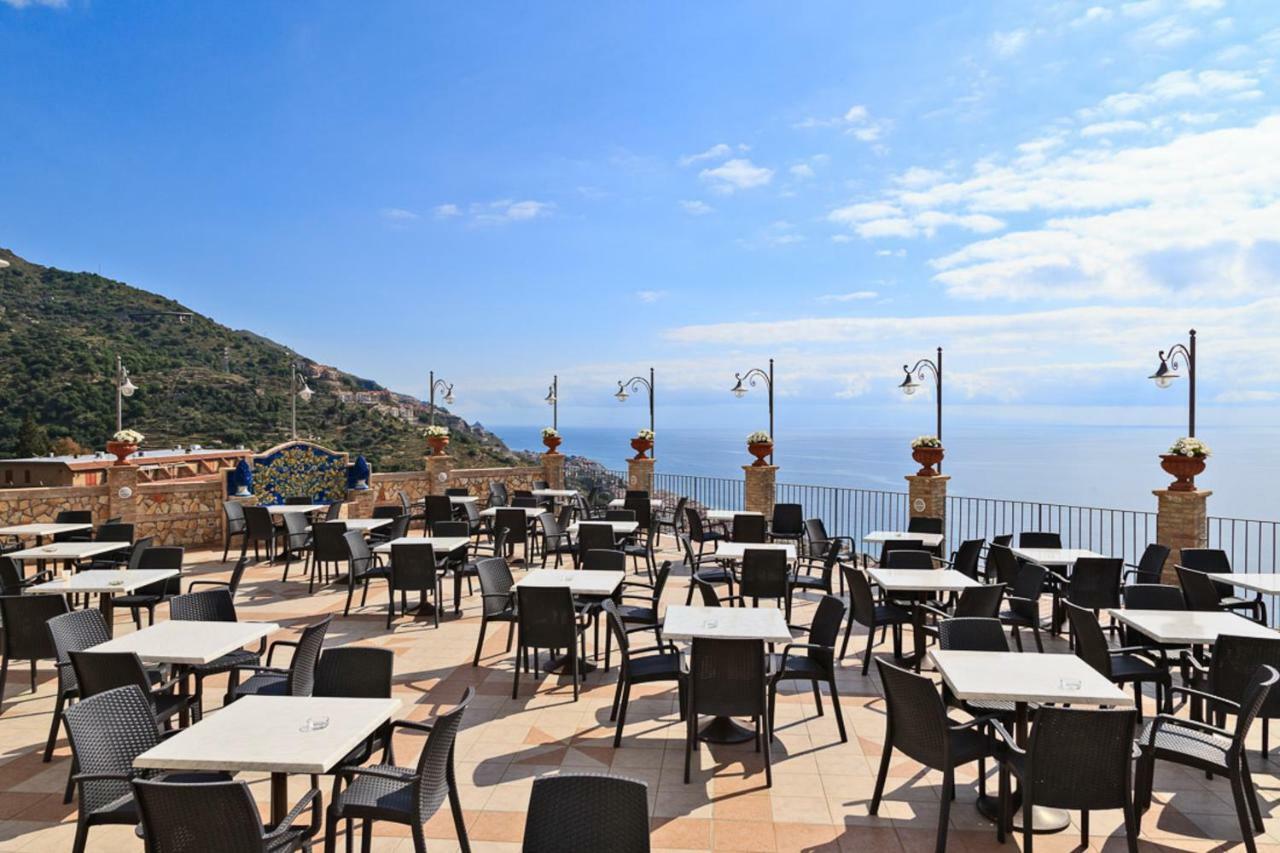 Hotel Olimpo Le Terrazze Letojanni Εξωτερικό φωτογραφία